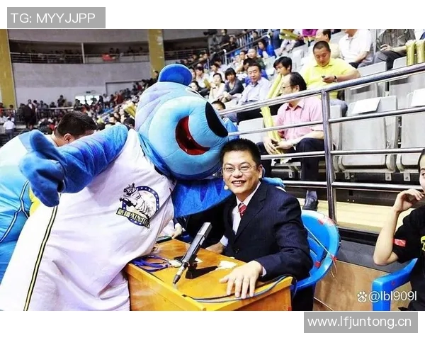 苏群：火箭给其他队提供防文班样板 看好文班27年夺冠&成顶级巨星